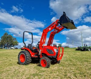 Kioti CK4210 HST Tractor with 4in1 bucket