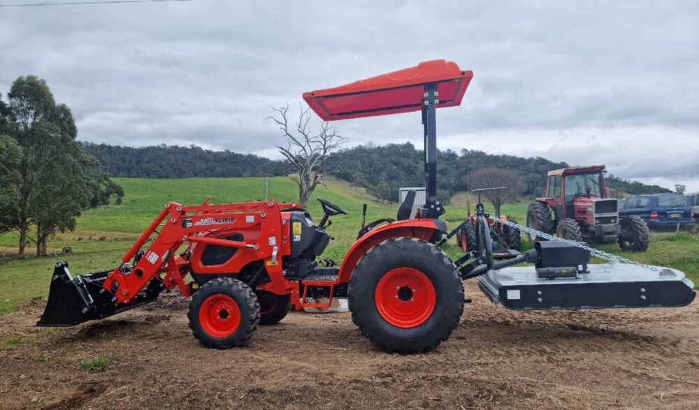 Kioti CK3710HST tractor with 4in1 bucket - Image 3