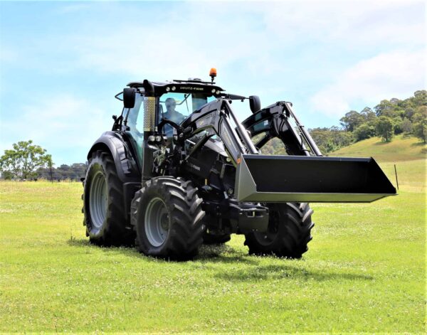 SOLD - DEUTZ FAHR WARRIOR AGROTRON TTV6165 4WD CAB TRACTOR