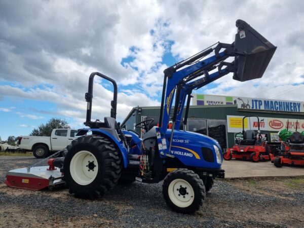 SOLD - Used New Holland BOOMER 35 with 4in1 bucket and Kanga Slasher - Image 4