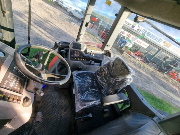 SOLD- Used SAME SILVER 100.6 - 100hp 6 cylinder, Cab tractor with Loader ! - Image 3