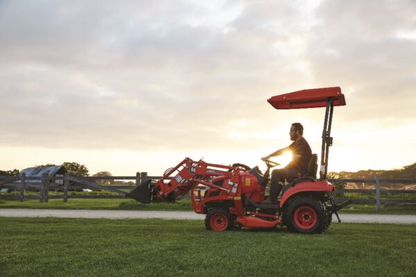 Kioti CS2610HST Compact Tractor with 4in1 Bucket - Image 9