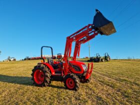 Kioti DK5820 - 58hp 4wd Tractor with loader and 4in1 bucket fitted