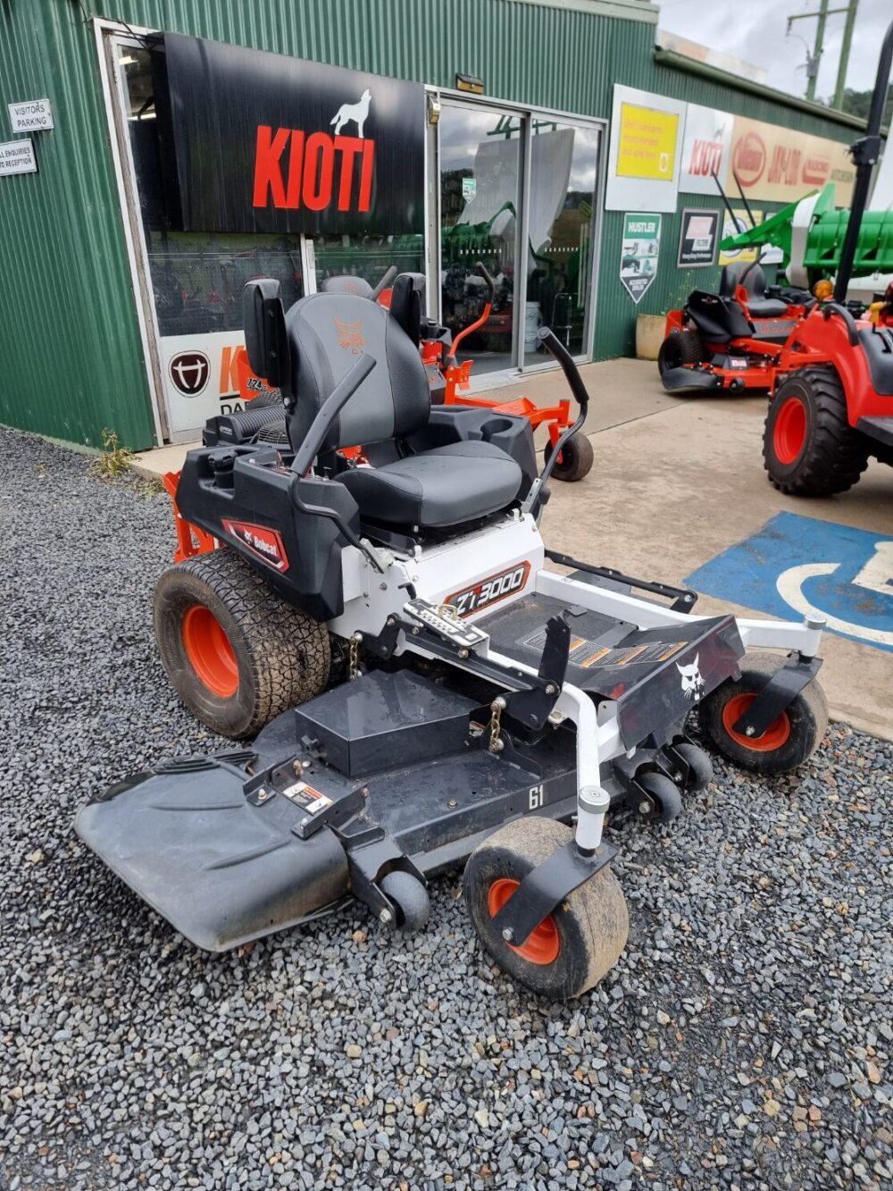 SOLD - For Sale: Used Bobcat ZT3000 Zero Turn Mower – Very good Condition! - Image 2