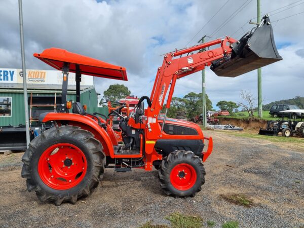 Used Kioti EX5310 Compact Tractor – Only 49 Hours! - Image 2