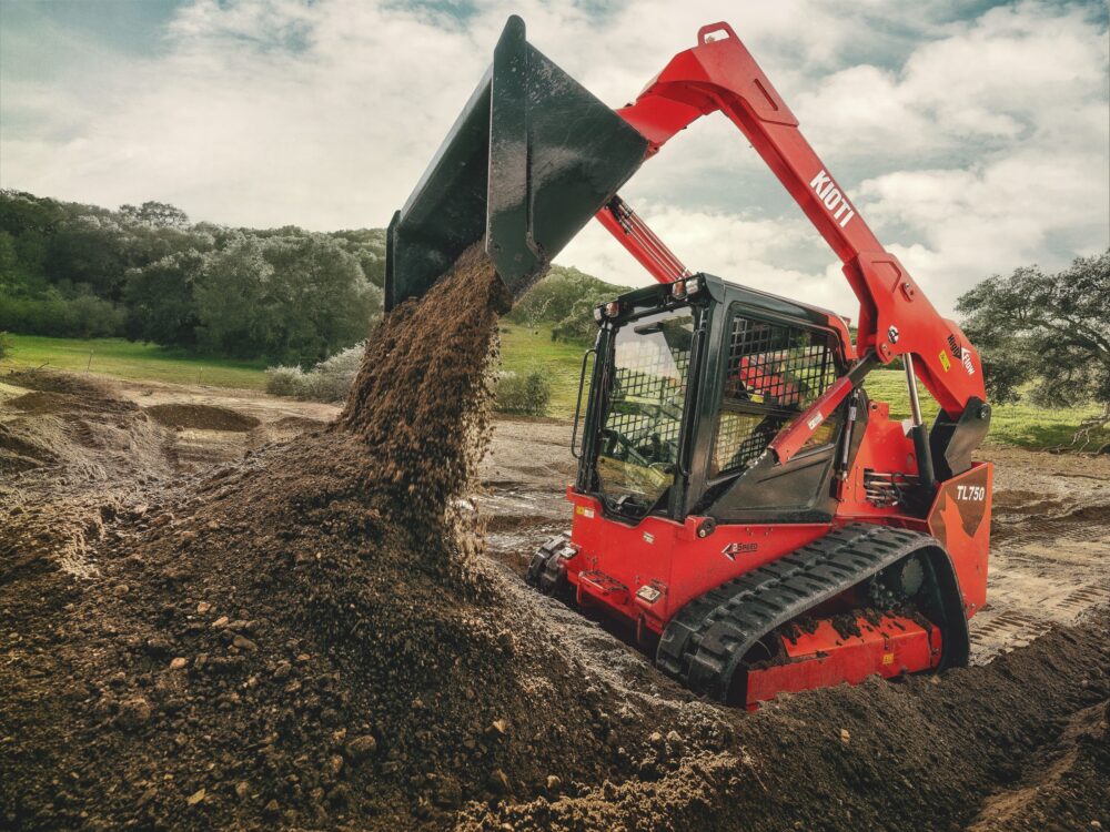 Kioti TL750 Skid Steer Tracked Loader - Image 2