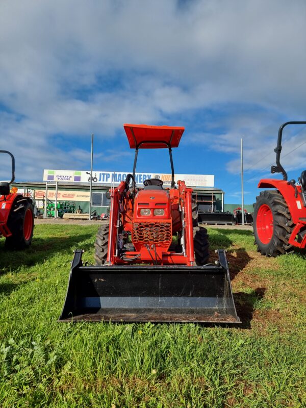 SOLD - Used Kioti EX5310 with loader and 4in1 bucket for sale - Image 3