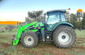 Used Deutz 6155G 50k Tractor with loader for sale in very good condition with only 1070hrs