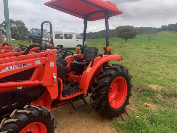 SOLD - Used Kioti EX5310 with loader and 4in1 bucket for sale - Image 7