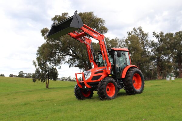 Kioti PX1153 Cab tractor with Loader and 4in1 bucket fitted - Image 3