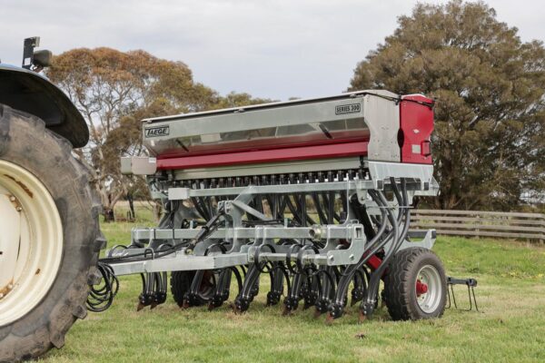 Taege DB300 Double Box Trailed Seeder - Image 3