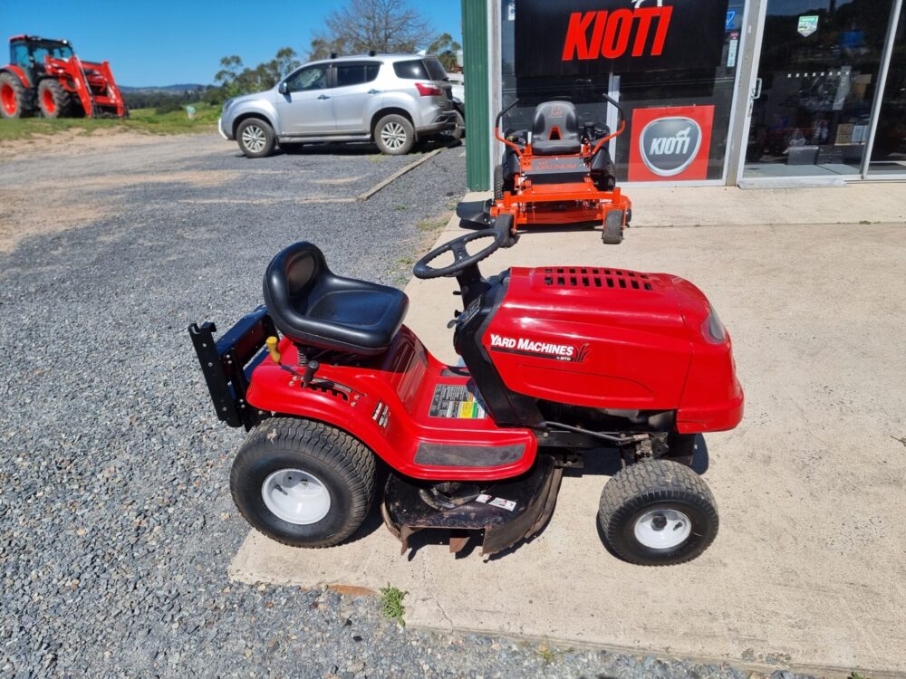 Yardman 54" Ride-on lawn mower - Image 2
