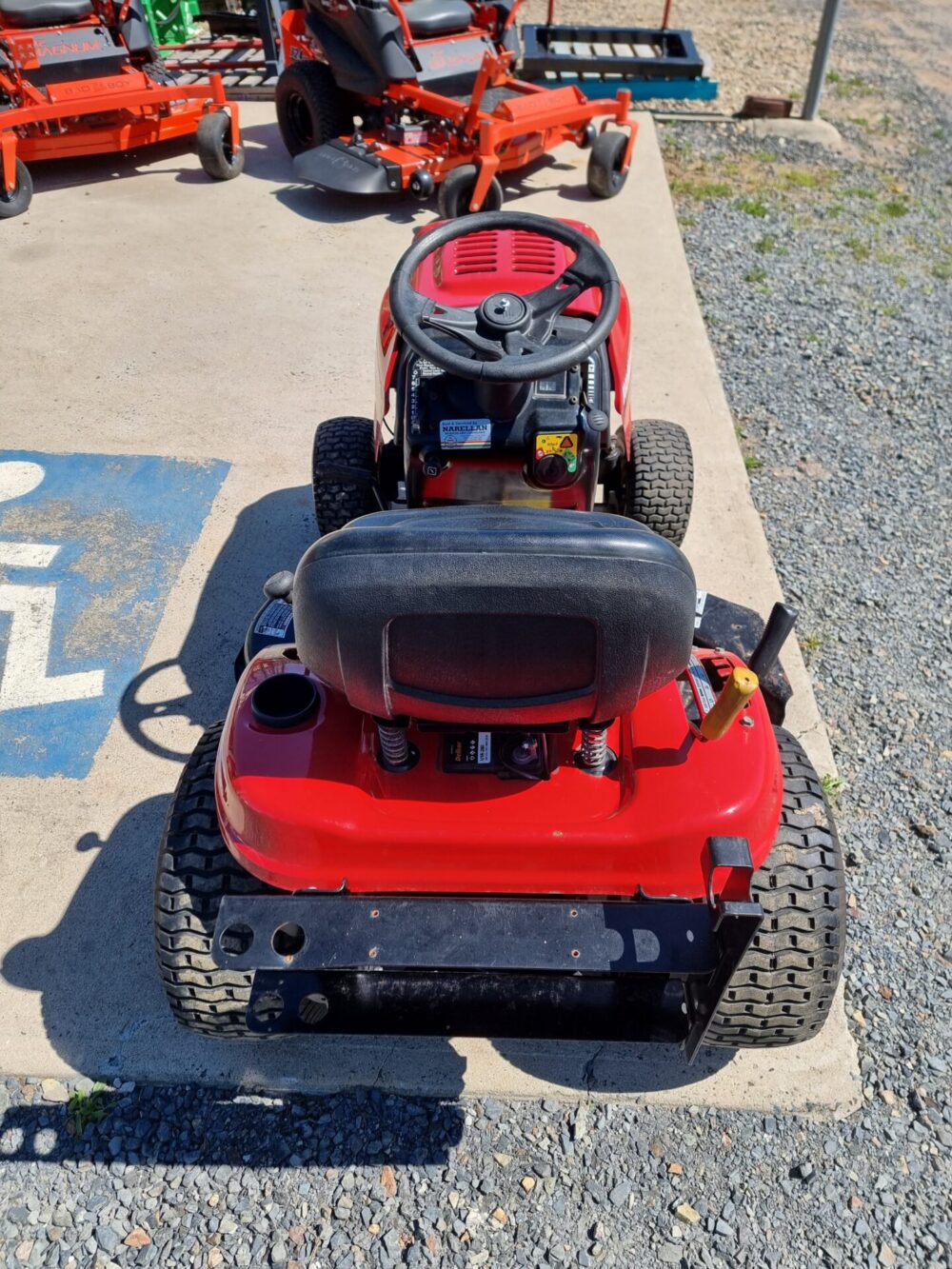 Yardman 54" Ride-on lawn mower - Image 6