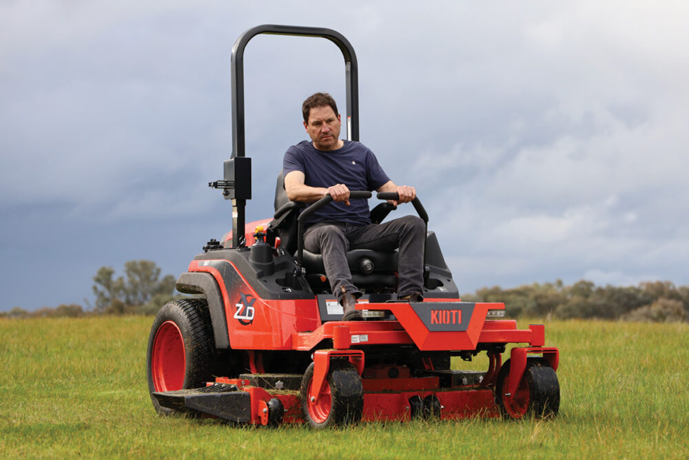 KIOTI ZXD72 Zero Turn Mower - 25hp Diesel Engine - Image 6