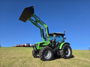 deutz agrofarm 5105gs with loader fitted